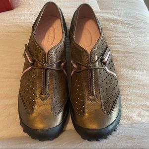 Pr!vo by Clark’s mule in “tequini” style.